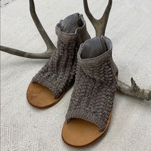 Free people sandals